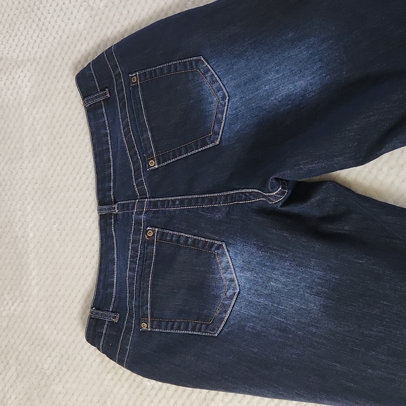 OSO WOMENS CAPRI JEANS SIZE 14 DARK BLUE COLOR - Picture 6 of 12